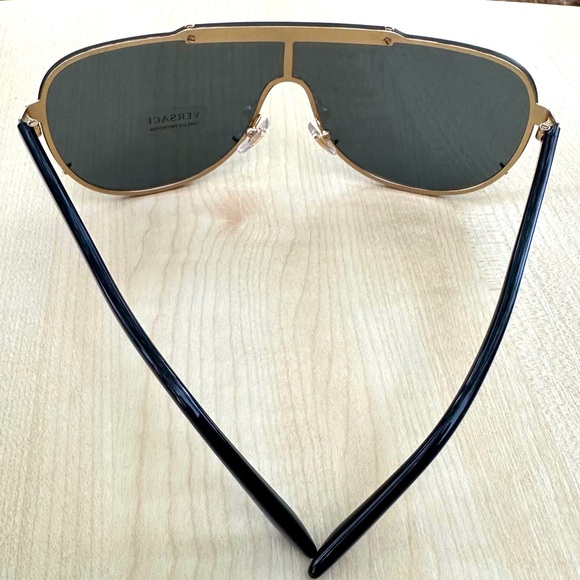 VERSACE for men NEW SUNGLASSES modern shield style black silver gold with case - Picture 3 of 11